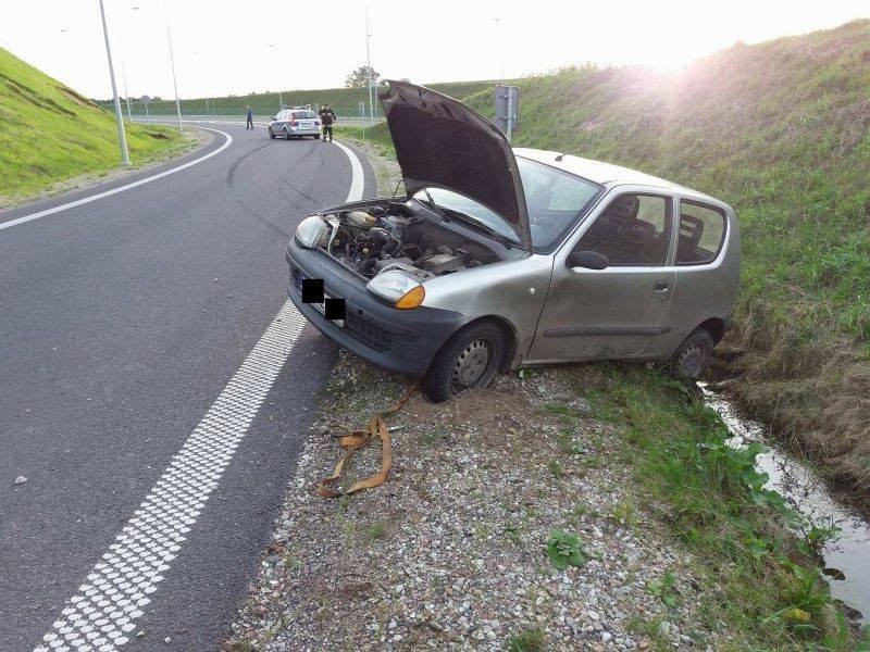 Kierowca fiata seicento miał wypadek na obwodnicy Szczuczyna