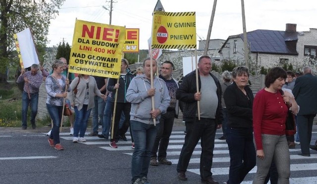 W czerwcu protestujący z powiatu grójeckiego zablokowali drogę krajową numer 50 w Żyrowie koło Grójca.