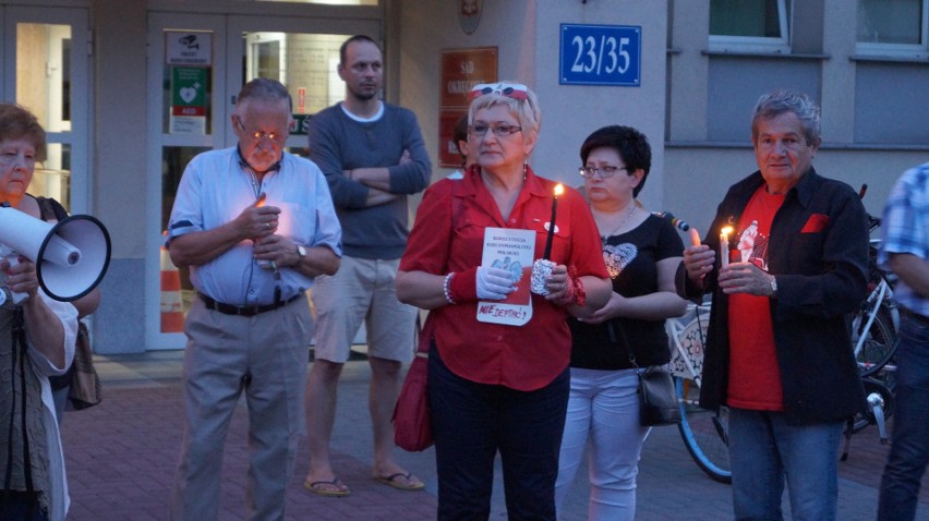 Częstochowianie protestowali dziś pod sądem