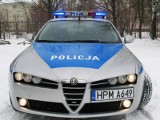 Alfa romeo 159. Oznakowany radiowóz z wideorejestratorem.