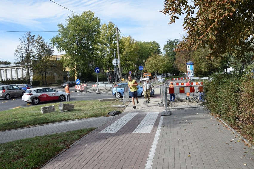 Utrudnienia i zmiany na Borowskiej. Wynoszą przejście dla pieszych