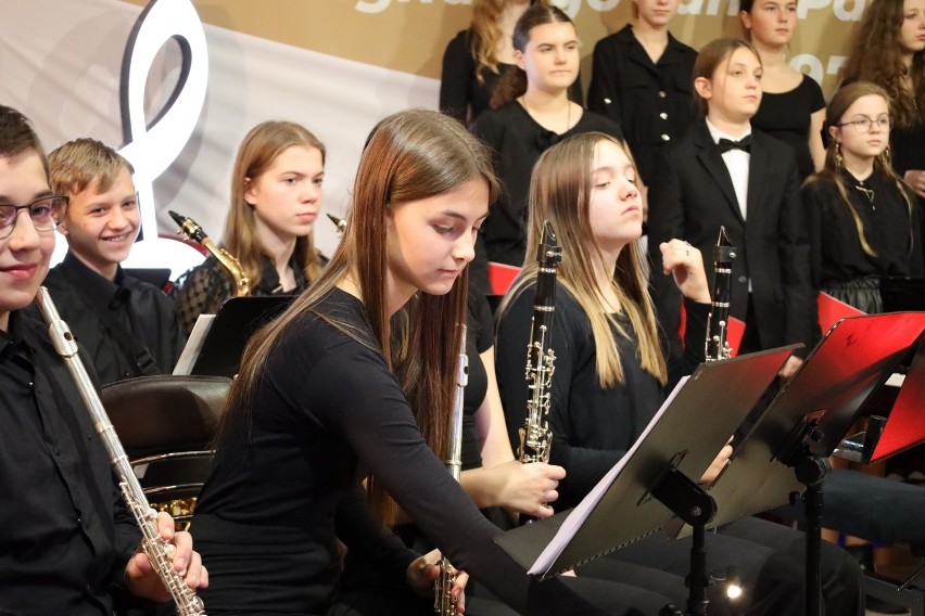 Koncert patriotyczny w Szkole Muzycznej w Kartuzach