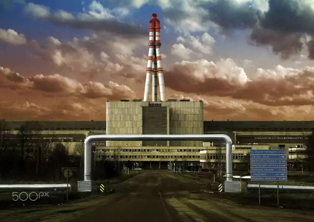 Zwiedzanie elektrowni jądrowych to wyjątkowa okazja, aby poznać tajemnice energii atomowej i zobaczyć, jak działa ten fascynujący świat.CC BY-SA 3.0