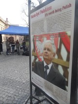 Wystawa o Lechu Kaczyńskim w Parku Habsburgów w Żywcu [ZDJĘCIA + WIDEO]