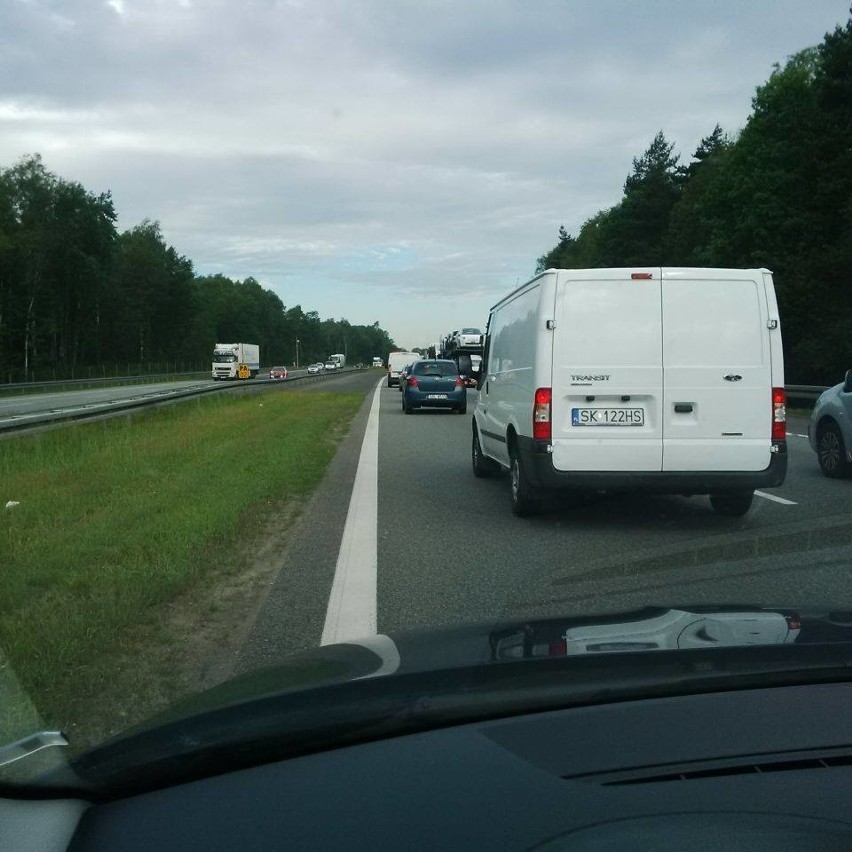 Wypadek na A4 w Katowicach: Korek już od bramek