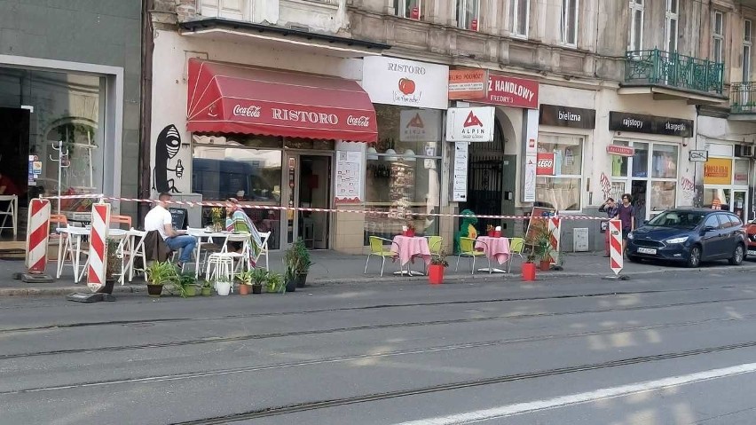 Park(ing) Day: poznaniacy zamieniają parkingi na ogródki i kawiarnie. Sprawdź mapę tych miejsc