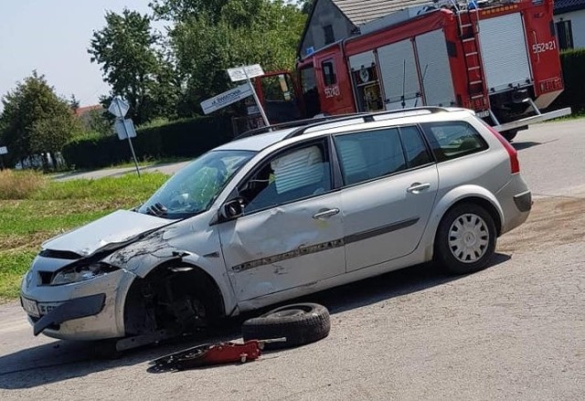 Pierwszy wyjazd nowego samochodu ratowniczo gaśniczego OSP był właśnie do kolizji we Frydrychowiach