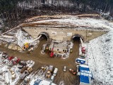 Budowa trasy S1 w Beskidach zimą nie zwalnia. Drogowcy zapowiadają utrudnienia na węzłach Milówka i Przybędza