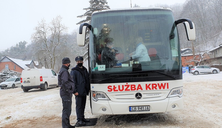 Celem akcji honorowego oddawania krwi w Koronowie - ratowane...