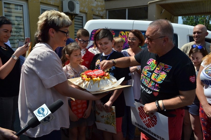 Jurek Owsiak w imieniu WOŚP-u przekazał zakładowi...