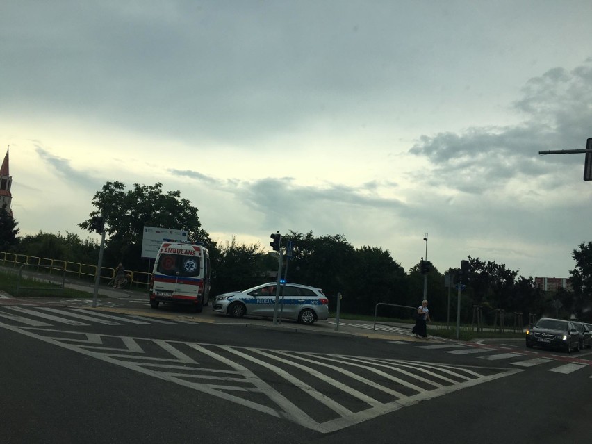 Białystok. Zderzenie dwóch rowerzystów. 74-latka wjechała 87-latka [ZDJĘCIA]