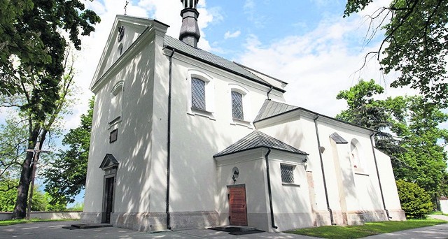 Kościół pod wezwaniem świętej Katarzyny w Wieniawie został wzniesiony w stylu renesansowym w XVI wieku. Jest jednym z najładniejszych w regionie, tu jest obraz Matki Bożej Szkaplerznej.
