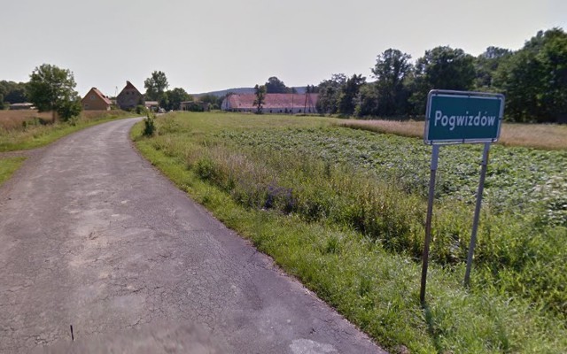 Pogwizdów – malowniczo położona wieś w gminie Paszowice, w...