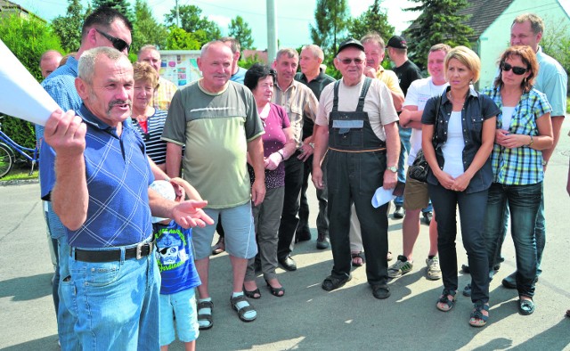 Komora tlenowa stabilizacji osadu powstanie w oczyszczalni w AntoniowieW sierpniu ubiegłego roku skończyła się cierpliwość mieszkańców Antoniowa. Zażądali od gminy załatwienia sprawy śmierdzących odpadów.