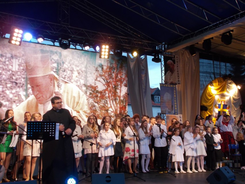 Koncert w Myślenicach z okazji kanonizacji św. Jana Pawła II