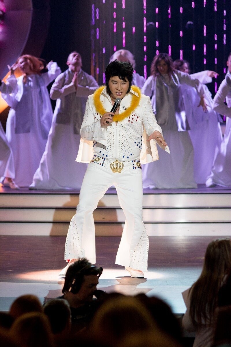 Bilguun Ariunbaatar jako Elvis Presley  - 1. edycja...