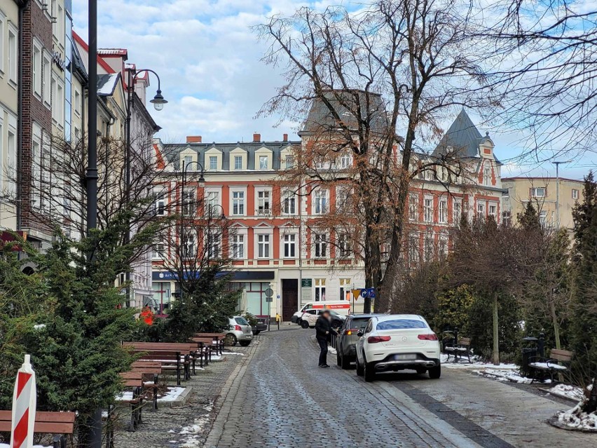 Na ulicy Starzyńskiego przybędzie słupków. Przyjadą do Słupska z… Hiszpanii