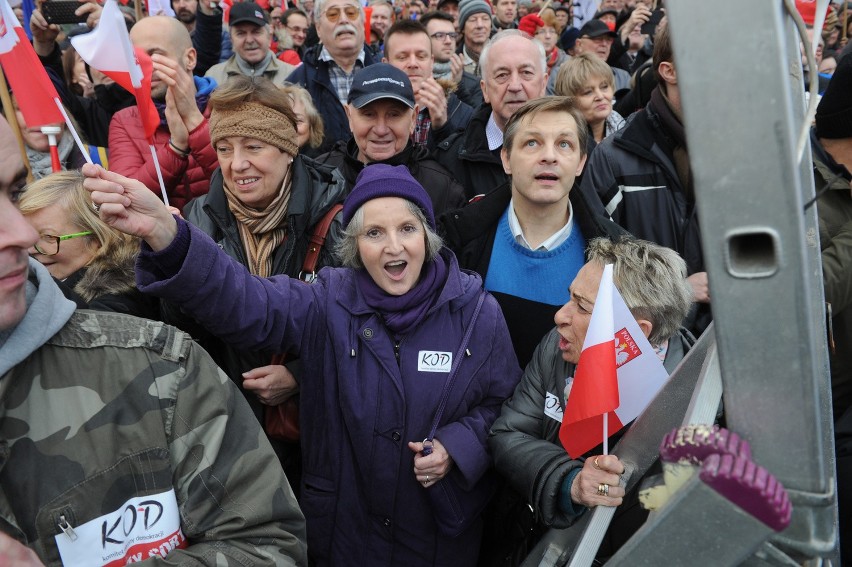 Manifestacja KOD w Warszawie