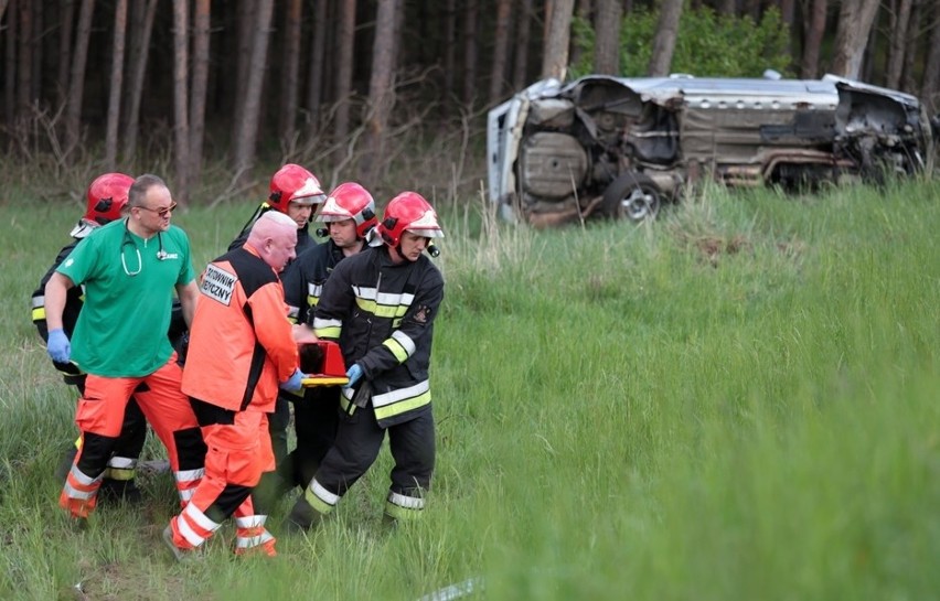 Pasażerka bmw została do szpitala przetransportowana...