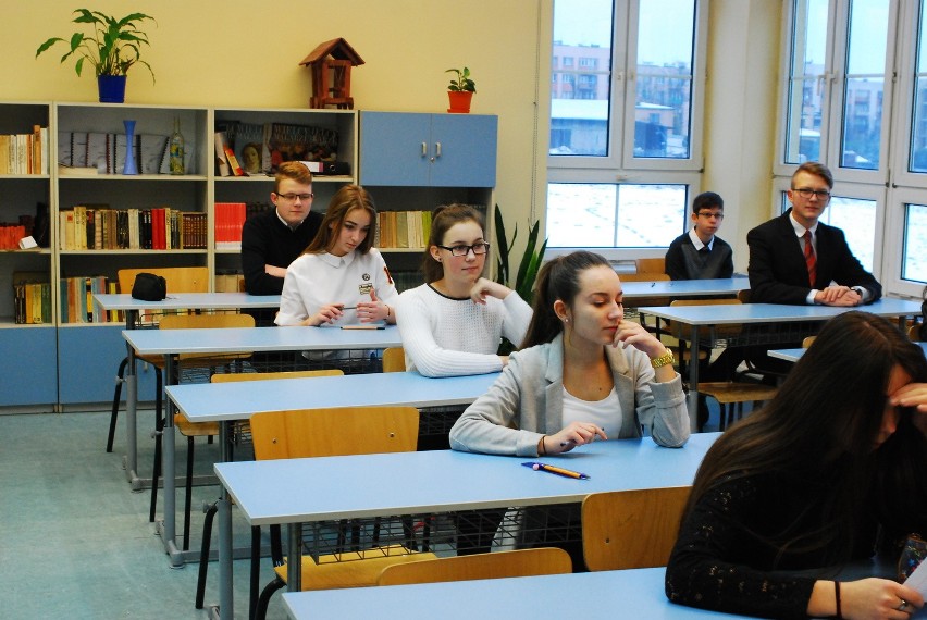 Operon 2017: egzamin gimnazjalistów w Rudzie Śląskiej