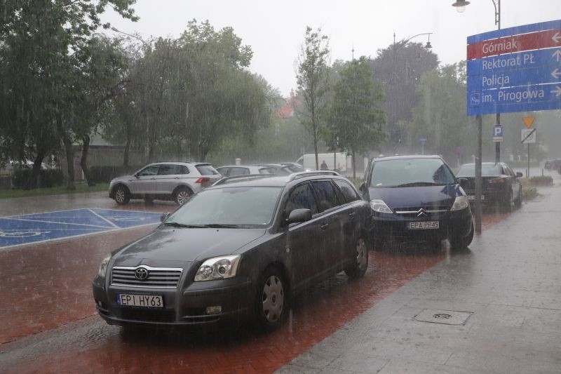 Burza w Łodzi i regionie! Po piątkowej burzy - znów zalane ulice w Łodzi