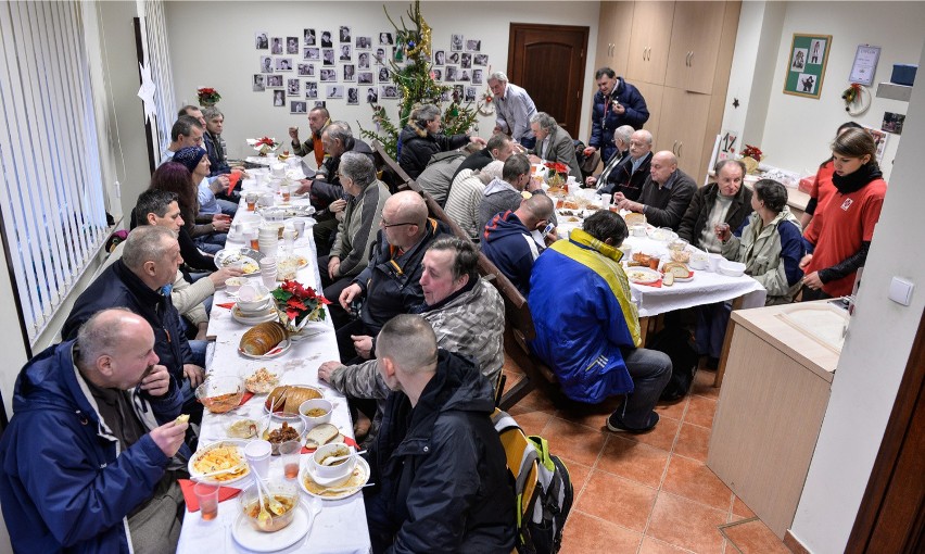 Wigilia dla potrzebujących w sopockim Caritasie