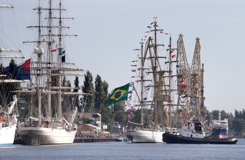 Cisne Branco wypływa ze Szczecina. Żegnamy żeglarzy! [zdjęcia]