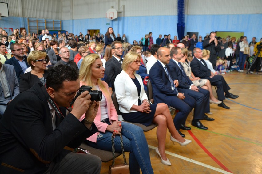 W Żorach, w dzielnicy Kleszczówka otwarto nowe przedszkole i...