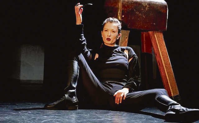 W rolę Marii Komornickiej wcieliła się anita sokołowska. Najbliższy pokaz sztuki w środę o godz. 15 na Małej Scenie Teatru Polskiego