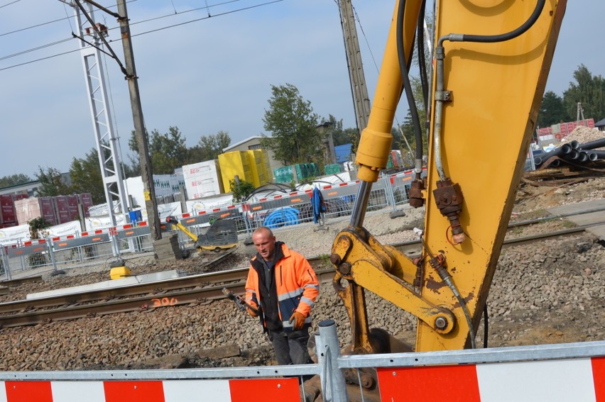 Skawina. Do niedzieli zamknięty będzie przejazd kolejowy na ul. Tynieckiej. 