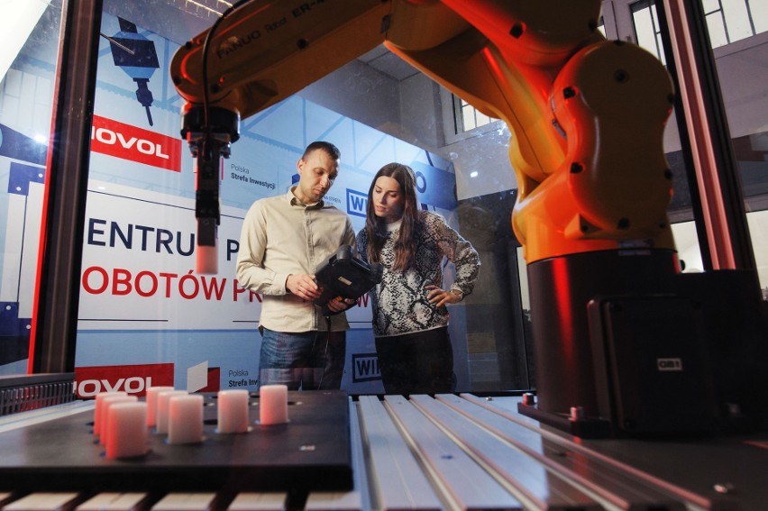 Centrum Programowania Robotów Przemysłowych  – nowoczesny ośrodek wspierający edukację branżową