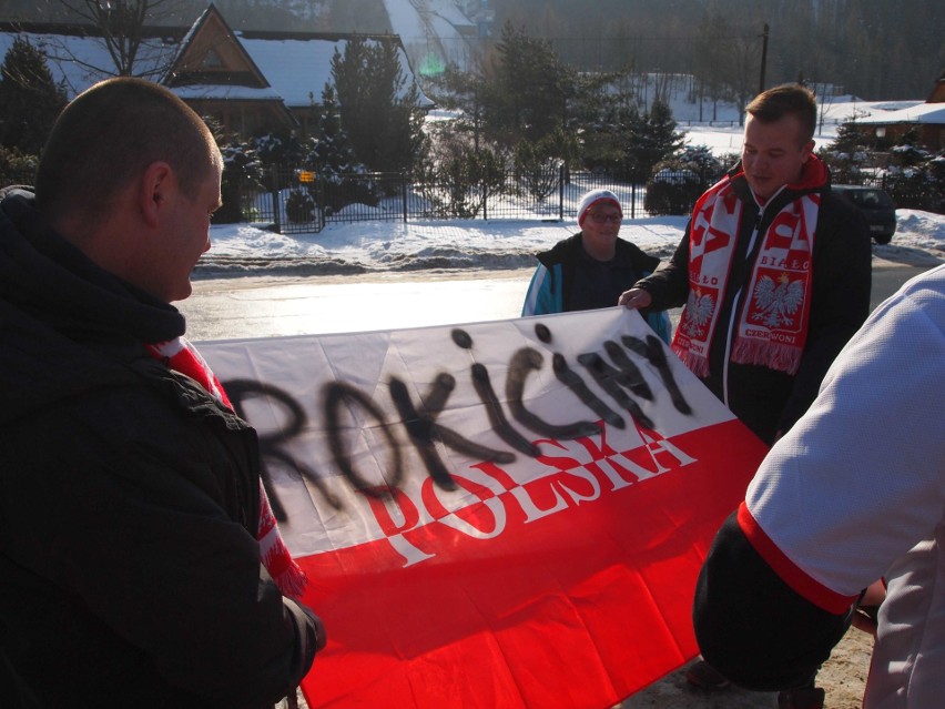 Zakopane. Kibice szykują się na skoki narciarskie [ZDJĘCIA]