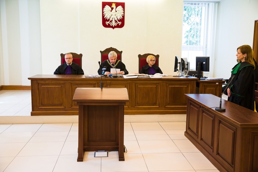 Sędzia Wiesław Oksiuta ponad 40 minut uzasadniał, dlaczego...