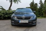 Volkswagen Golf vs Skoda Octavia. Wyposażenie czy pojemność?