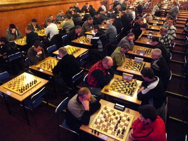 Golubska Noc Szachowa - czyli przy szachownicy do białego rana