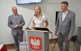 Lekkoatletka Magdalena Żebrowska z nagrodą starosty ostrołęckiego. Wręczona została w Lelisie 29.06.2021. Zdjęcia