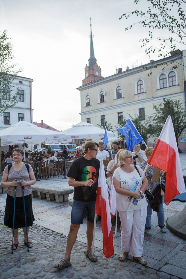 Tarnów. Protest przeciwko faszyzmowi [ZDJĘCIA]