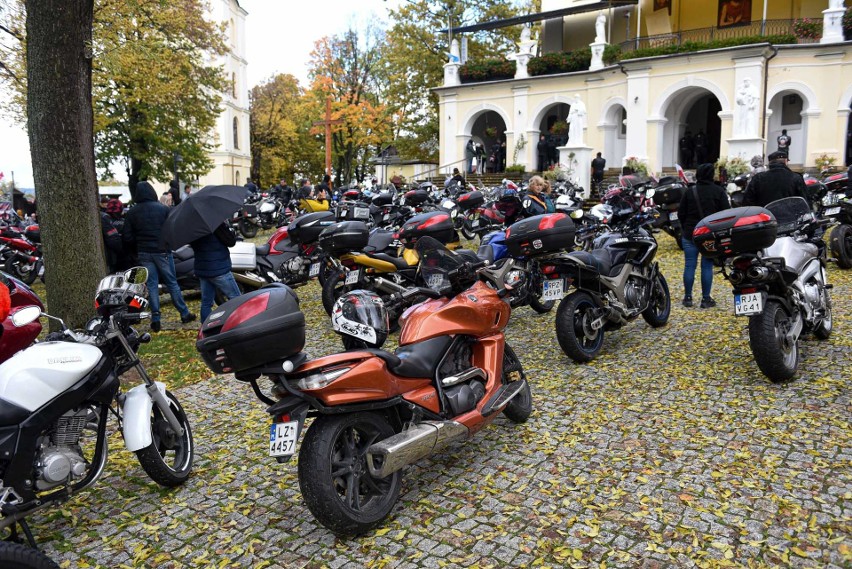 Podkarpackie zakończenie sezonu motocyklowego 2022 w Kalwarii Pacławskiej [ZDJĘCIA, WIDEO]