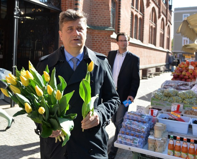 Janusz Palikot: Panią dziwi, że mam zegarek za kilkanaście tysięcy złotych? Ja, jeden z najbogatszych ludzi w Polsce, który ma samoloty, samochody?