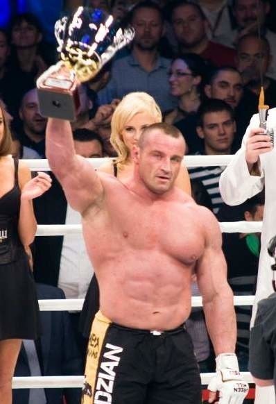 Pudzian Esch. Pudzianowski szybko rozprawił się z Butterbeanem.