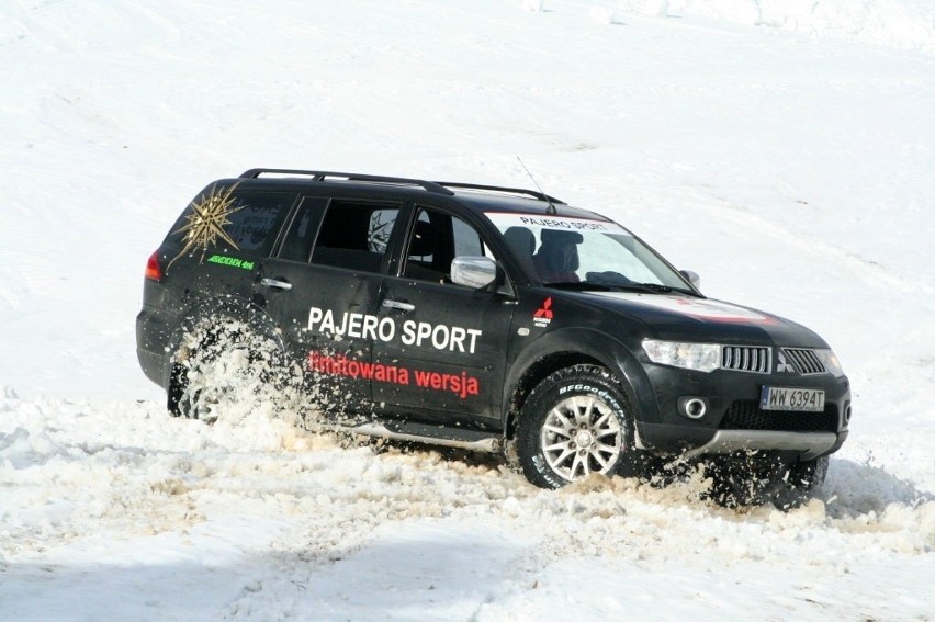 Pajero Sport wjeżdża na Pilsko, Fot: Mitsubishi