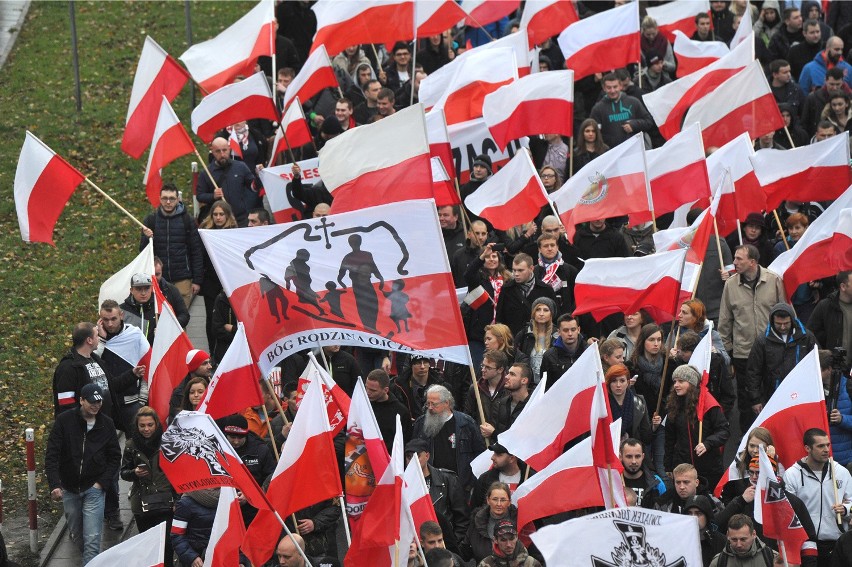 Marsz Niepodległości 2015. Obchody Święta Niepodległości 11 listopada w Warszawie [ZDJĘCIA] [VIDEO]