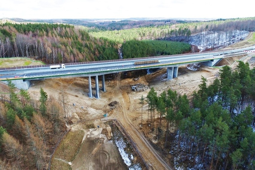 Trasa Kaszubska prawie gotowa. Pierwszymi odcinkami nowej...