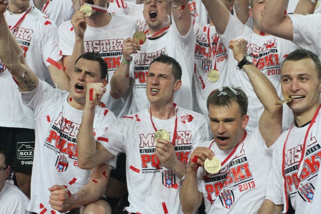 Siatkarze Asseco Resovii w 2013 roku po raz drugi z rzędu zdobyli tytuł mistrza Polski. Najpierw była radość w Kędzierzynie, a nazajutrz w Rzeszowie