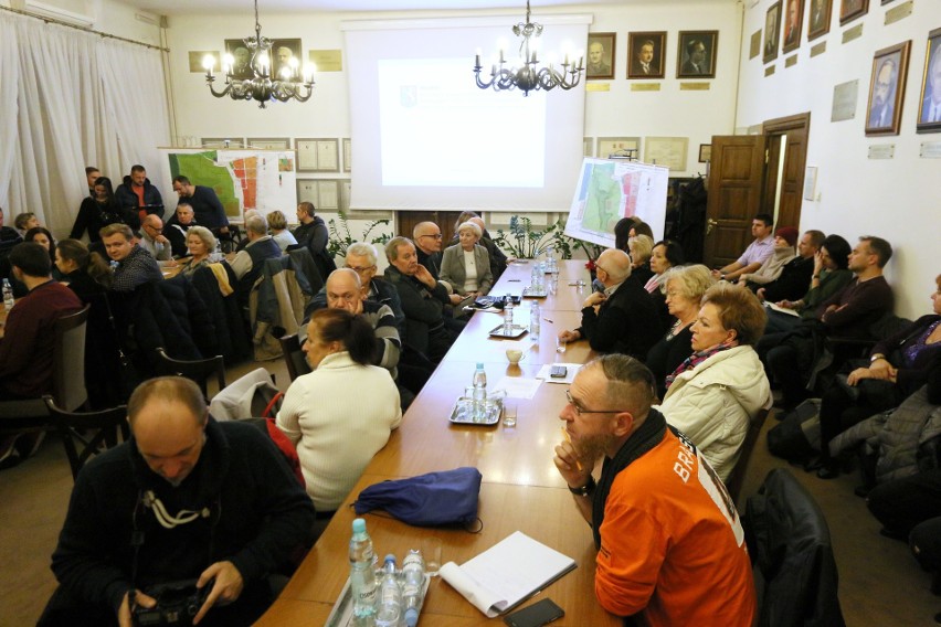 Nowy cmentarz na Sławinie. Mieszkańcy już zapowiadają protesty. Zobacz, co im się nie podoba