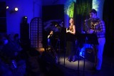 Łaźnia w Radomiu zaprosiła na koncert Klaudii Kowalik wraz z zespołem zatytułowany "Who doesn't love jazz?" - zobacz zdjęcia