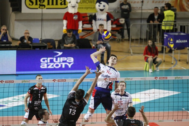 Po tym jak ZAKSA była lepsza od Skry w finale ligi i pucharu, tak teraz uległa w walce o Superpuchar