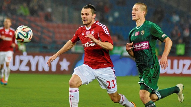 Paweł Brożek w tym sezonie strzelił na razie 14 bramek. Do liderującego Kamila Wilczka traci jednego gola
