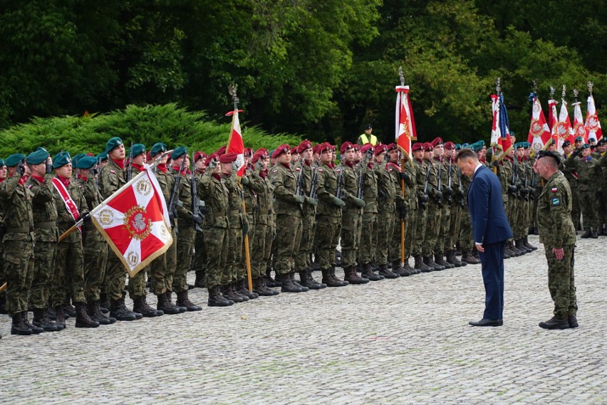 Święto Wojsk Lądowych połączone było z piknikiem, choć jego...