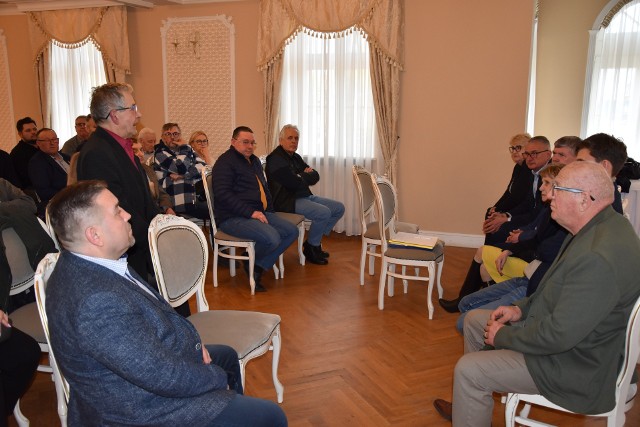 W poniedziałek 3 kwietnia w Dworze Fijewo w Golubiu-Dobrzyniu Platforma Obywatelska zorganizowała otwarte spotkanie dla mieszkańców